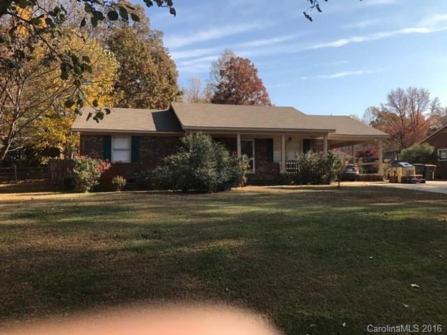 home is in need of some work but seller has priced under tax value. This is a as is sale no repairs will be made.
Seller has two dogs they will be in a kennel or in the back yard be aware.