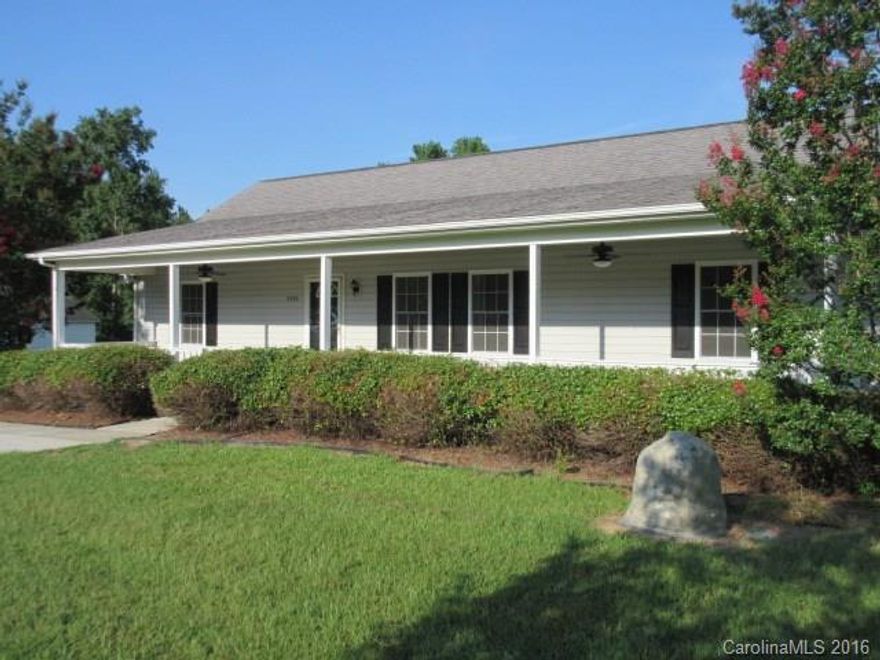 Fantastic ranch style home with large open front porch and deck overlooking fenced backyard. Fresh paint, carpeting and new granite counter tops! Split bedroom plan with large living room has fireplace, kitchen with dining area. Master bath has double sinks, jetted tub, and separate shower.