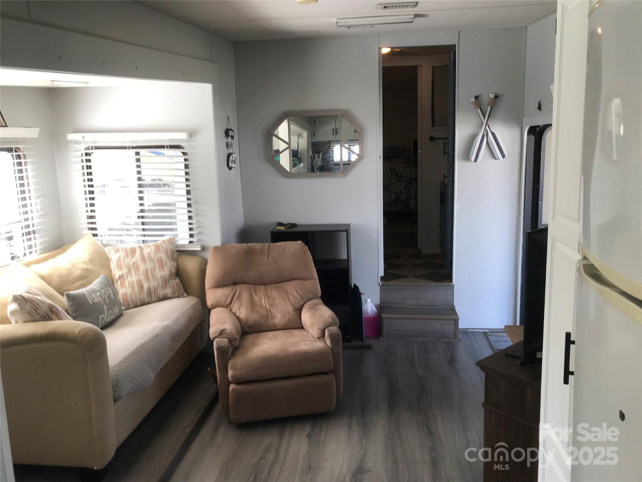 Twin Harbor - Residential