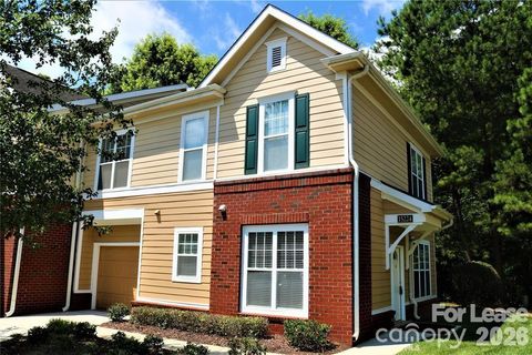 Photo of 15224 Coventry Court Lane, Charlotte, NC 28277 (MLS # 4347702)