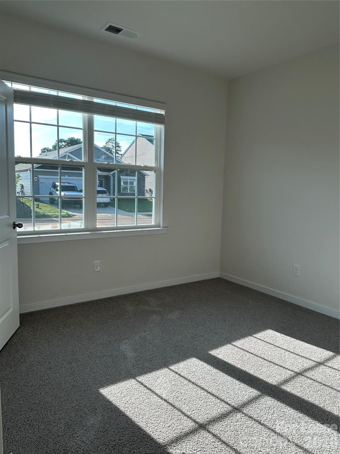 The Hamptons at Hickory - Residential Lease