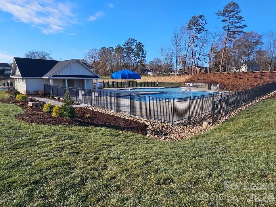 The Hamptons at Hickory - Residential Lease