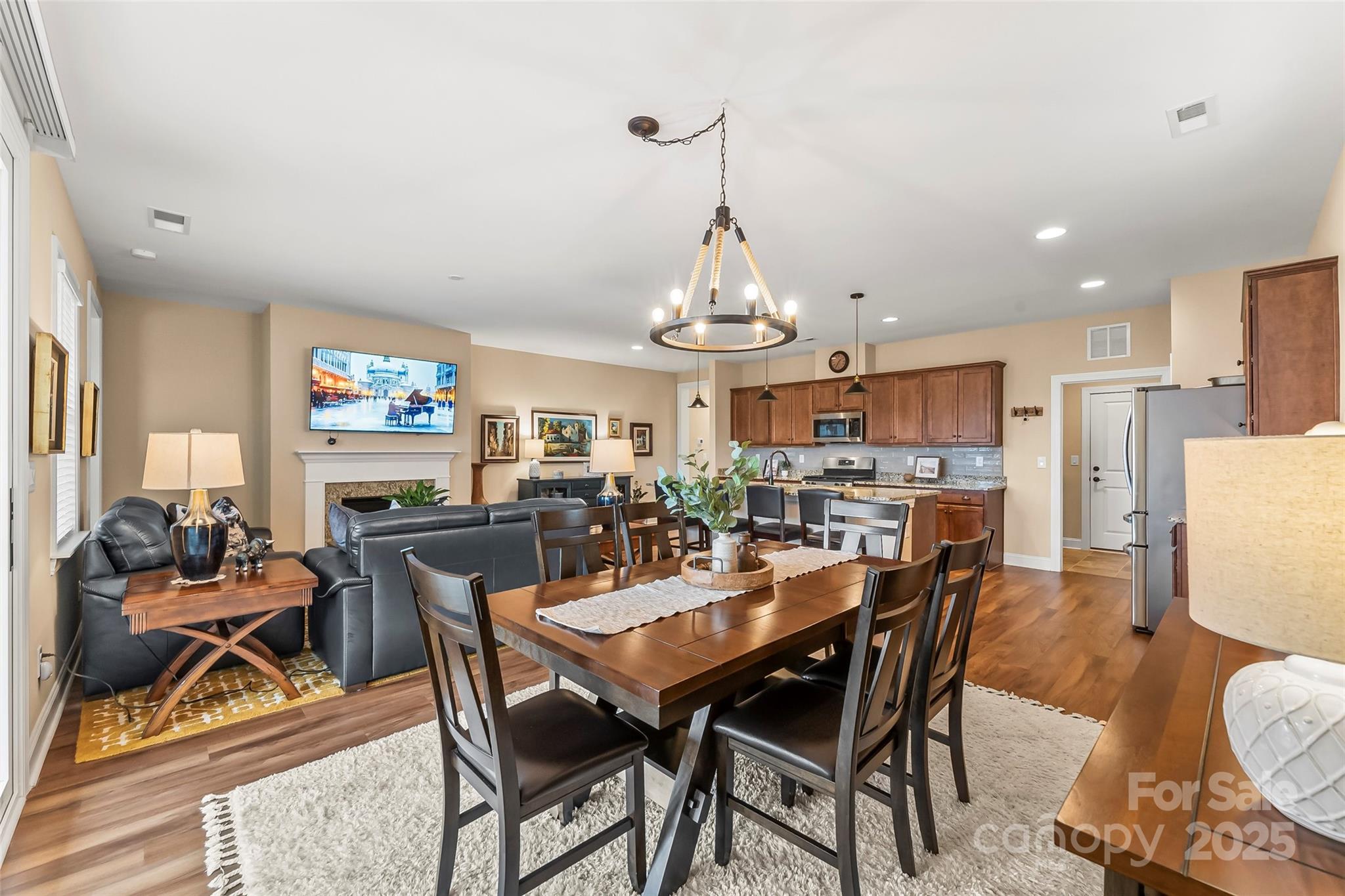 473 Bowline Drive