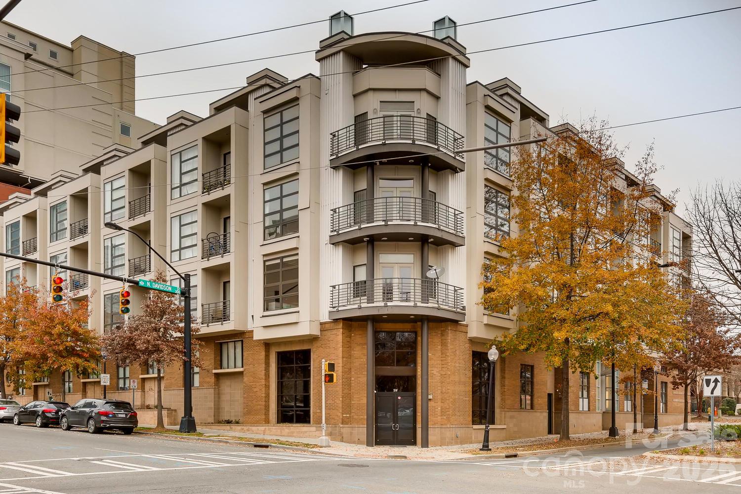 525 E 6th Street 115,116,117