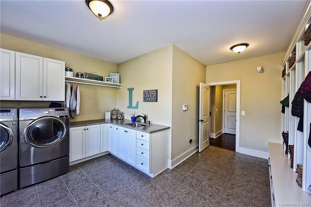 Winding Walk - Residential