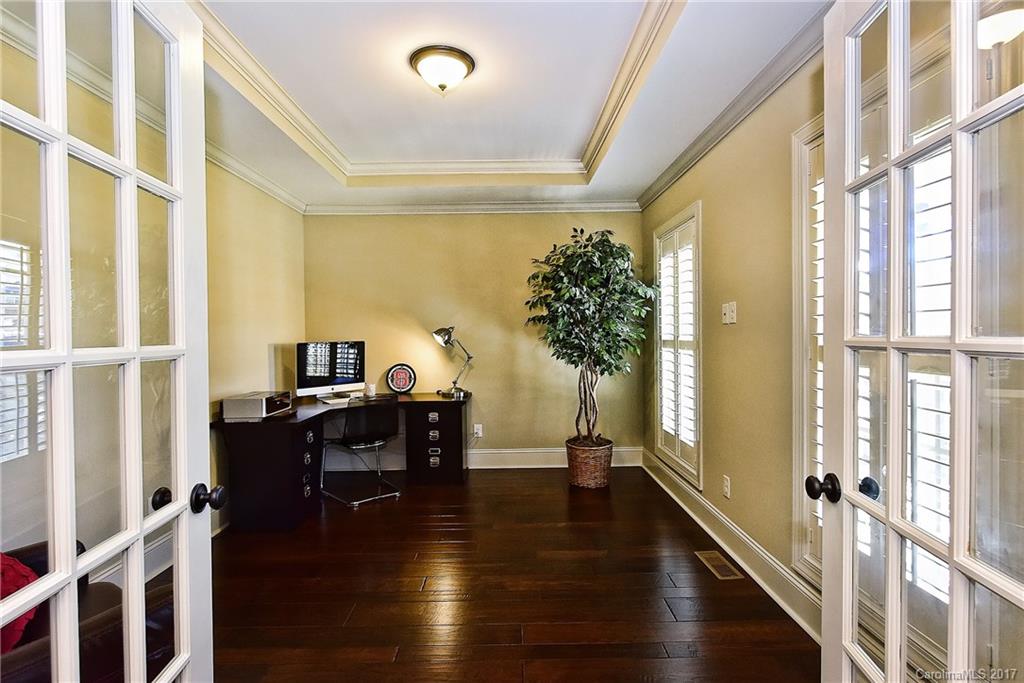 Winding Walk - Residential