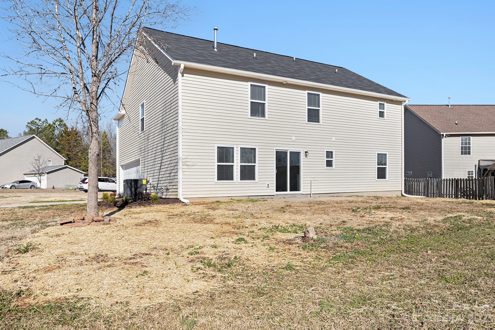 Village Green At Wellsbrook - Residential
