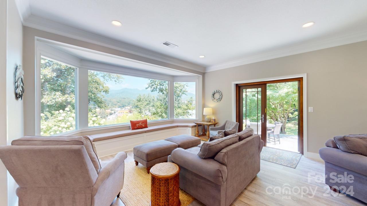 Arlington Heights - Residential