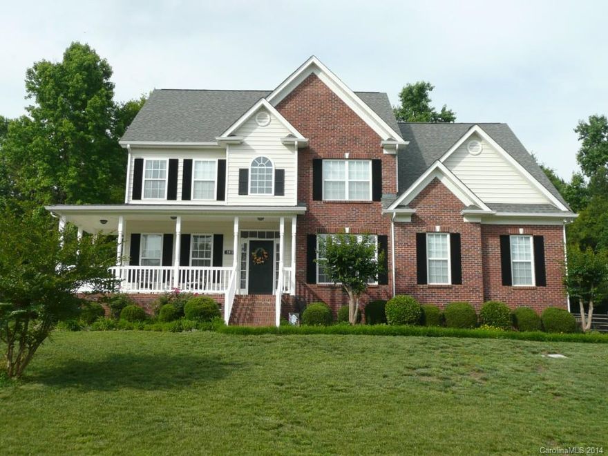 Beautiful well maintained, light-filled custom home! Formals, 2 bedrooms down, master and 2 additional bedrooms up. 4 full baths, 2 laundry locations (2nd floor-elec & garage-gas), Bonus Room with kitchenette (can add stove in micro loc), fenced backyard, full irrigation system, rocking chair front porch. Great floor plan to 
accommodate in-laws! Easy access to I-77.