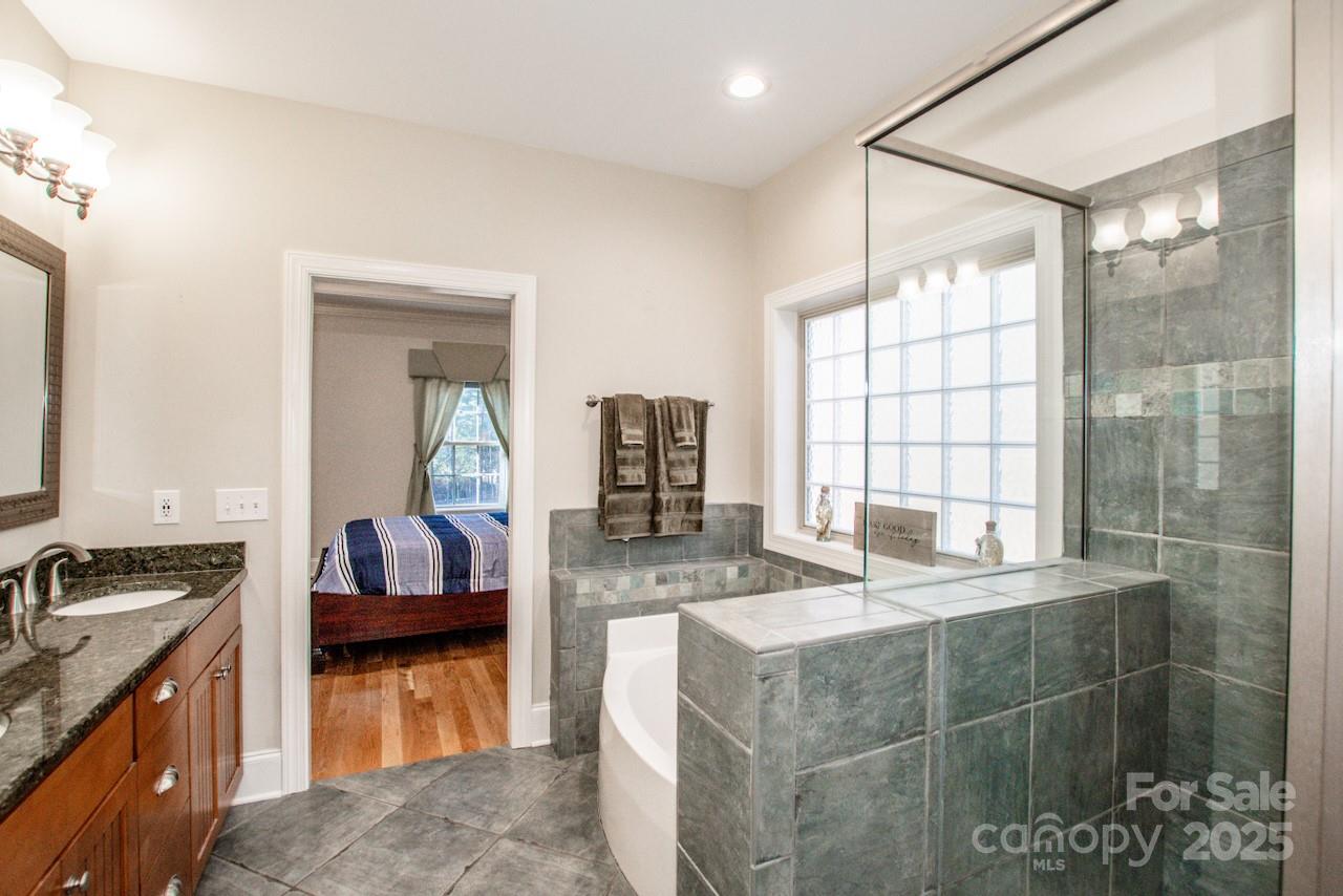 Sunset Bay - Residential