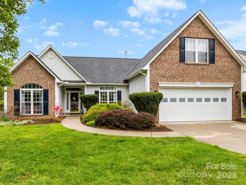 207 E Farm Creek Drive Asheville NC 28806