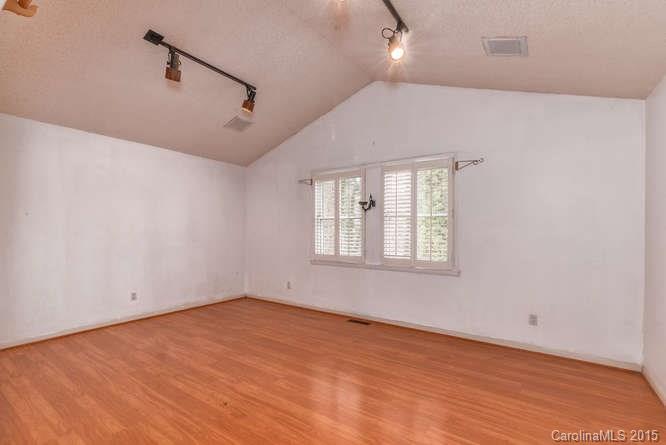 Woodland Hills - Residential