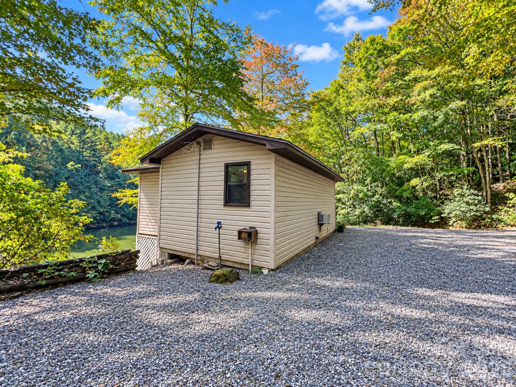 414 Bear Lake Circle