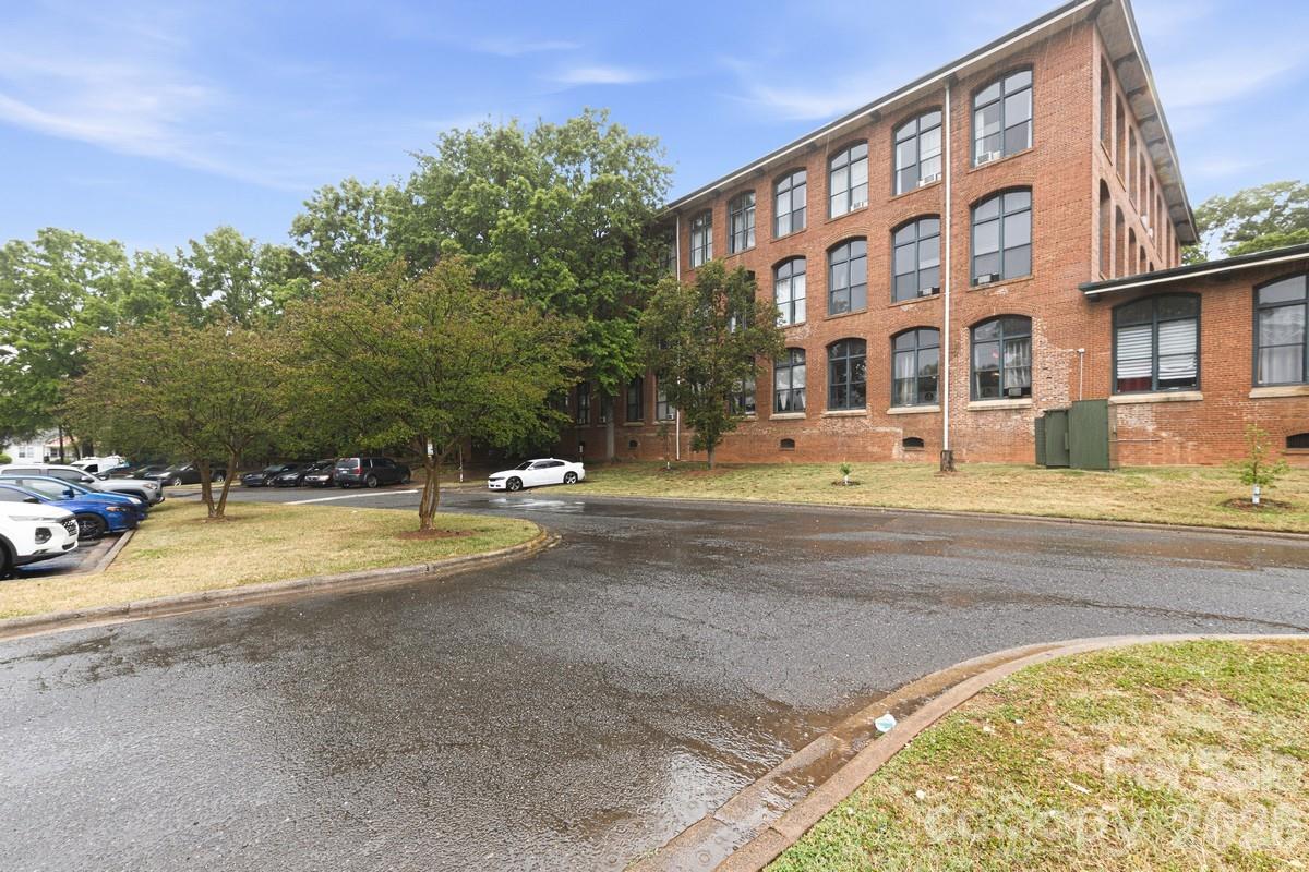 FoxRidge Lofts - Residential