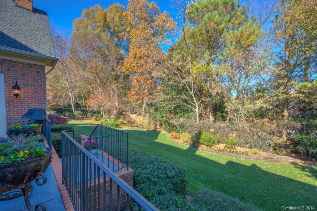 Hampton Manor - Residential