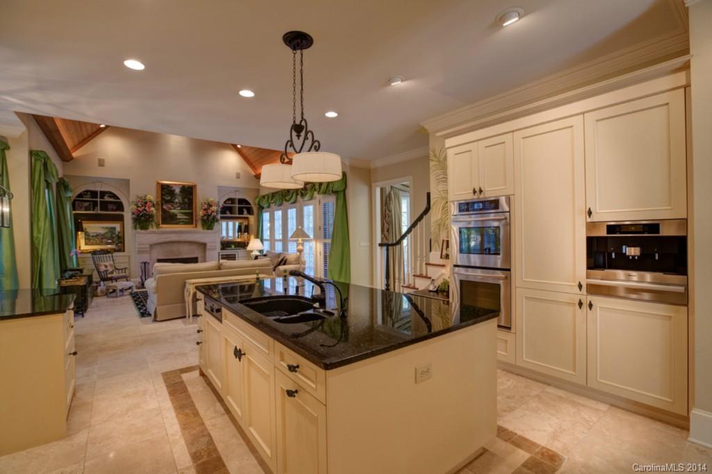 Hampton Manor - Residential