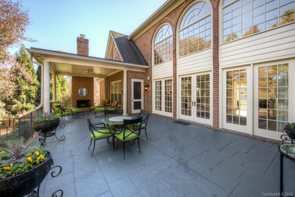 Hampton Manor - Residential