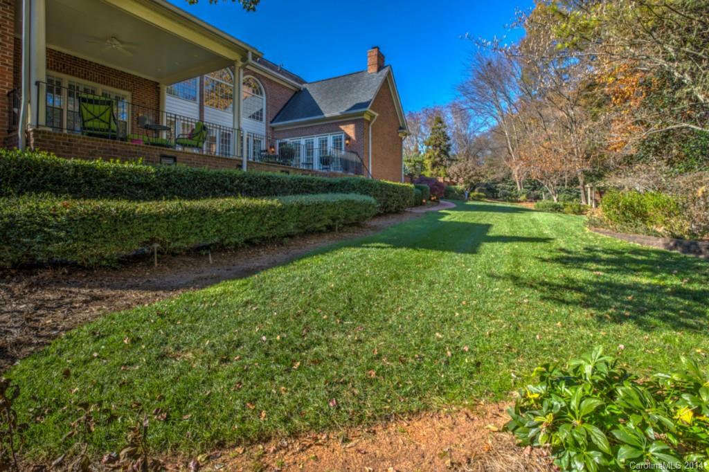 Hampton Manor - Residential