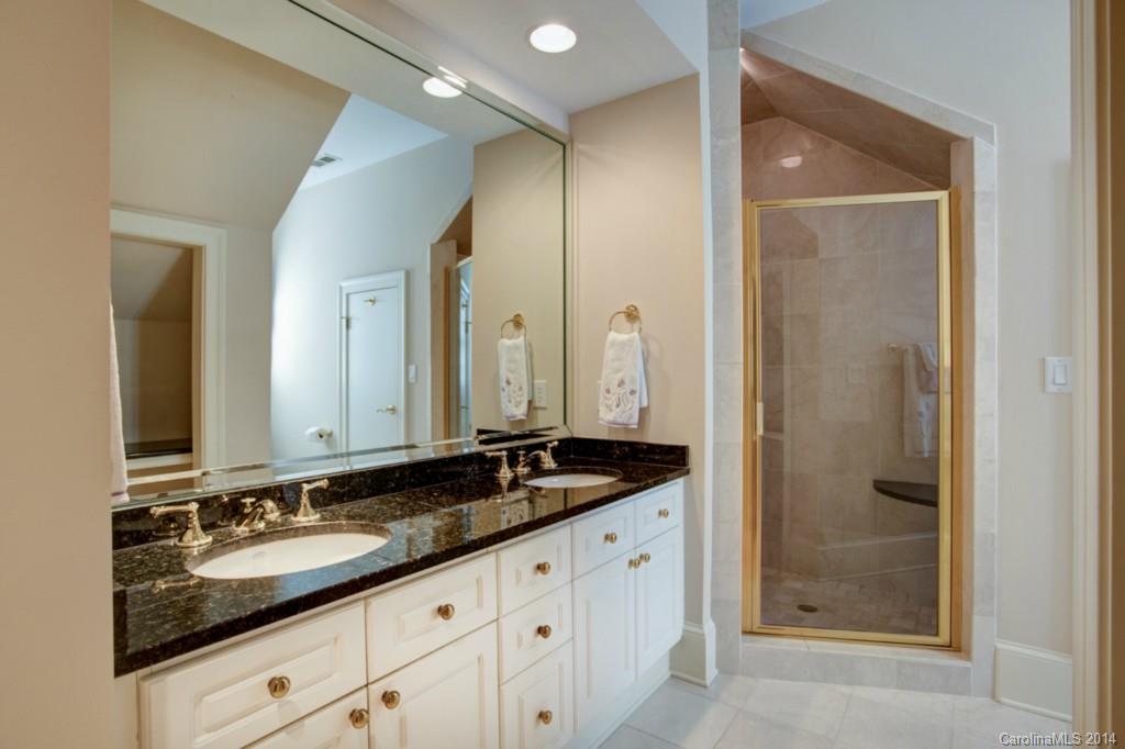 Hampton Manor - Residential