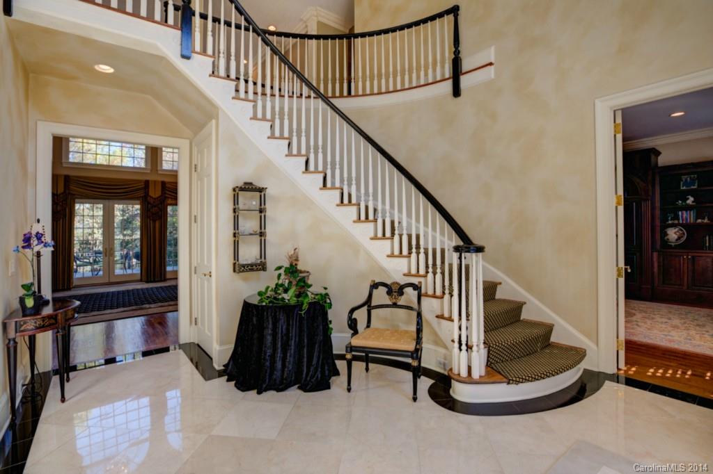 Hampton Manor - Residential