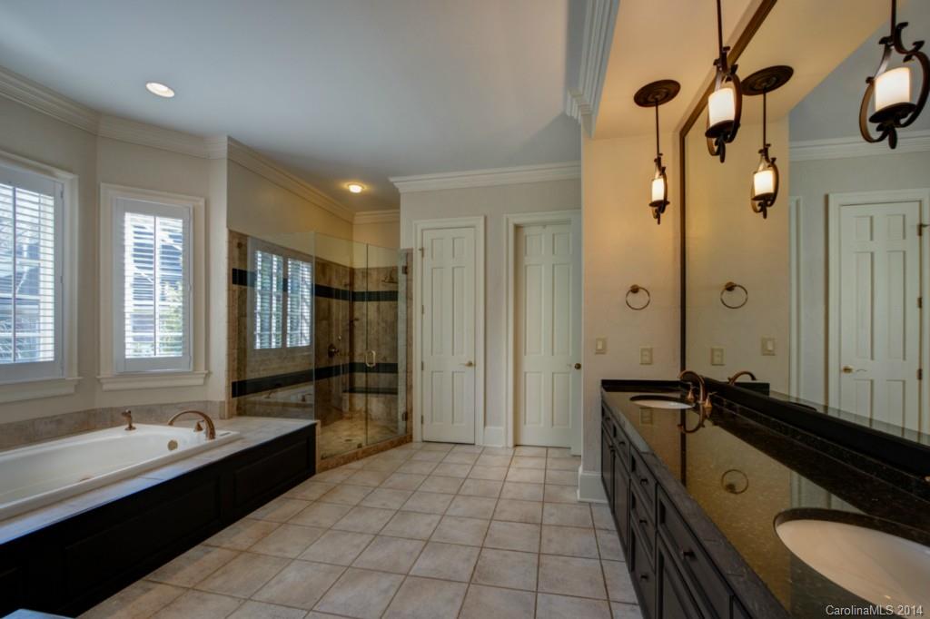 Hampton Manor - Residential