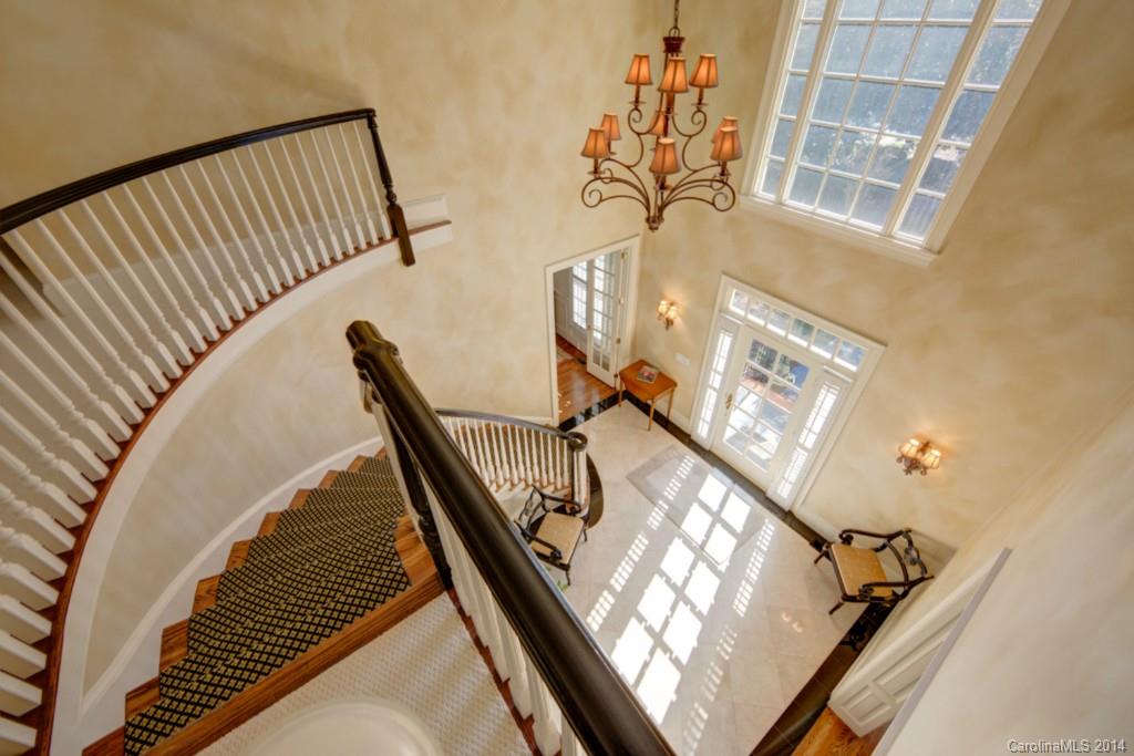 Hampton Manor - Residential