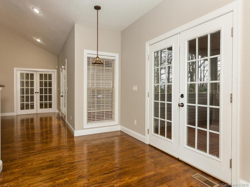 Holcombe Woods - Residential