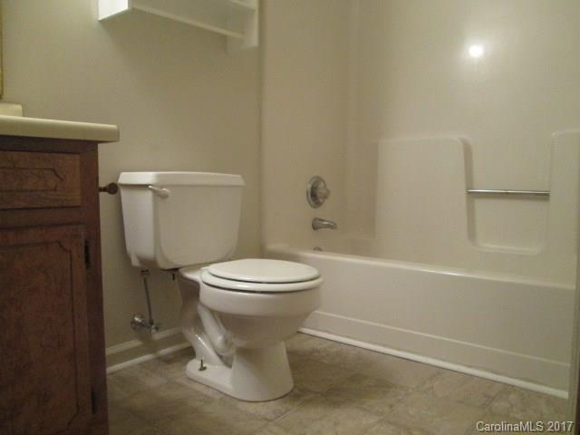 Hillandale Acres - Residential Lease