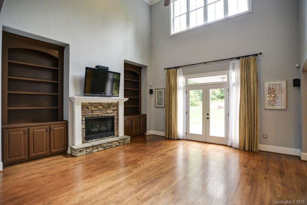 Pebble Bay - Residential