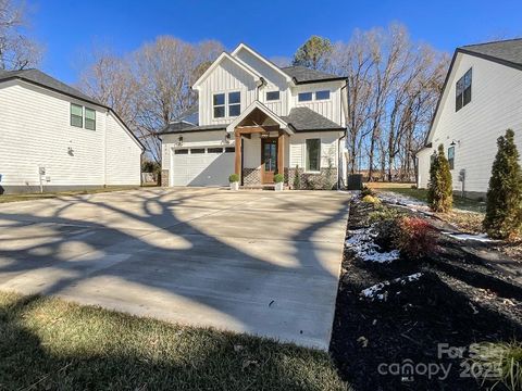 A home in Waxhaw