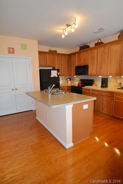 Old Stone Crossing - Residential