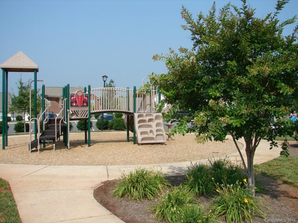 Old Stone Crossing - Residential