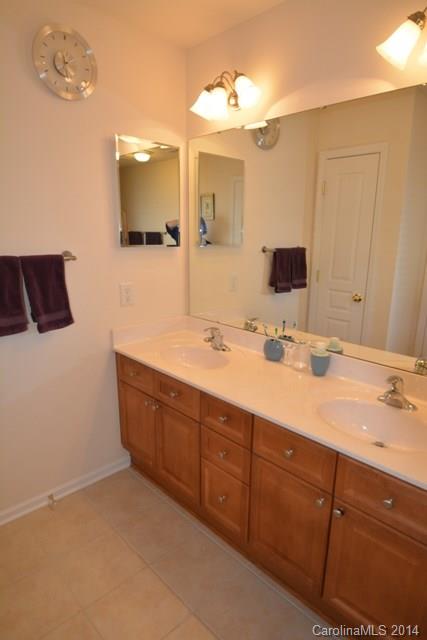 Old Stone Crossing - Residential