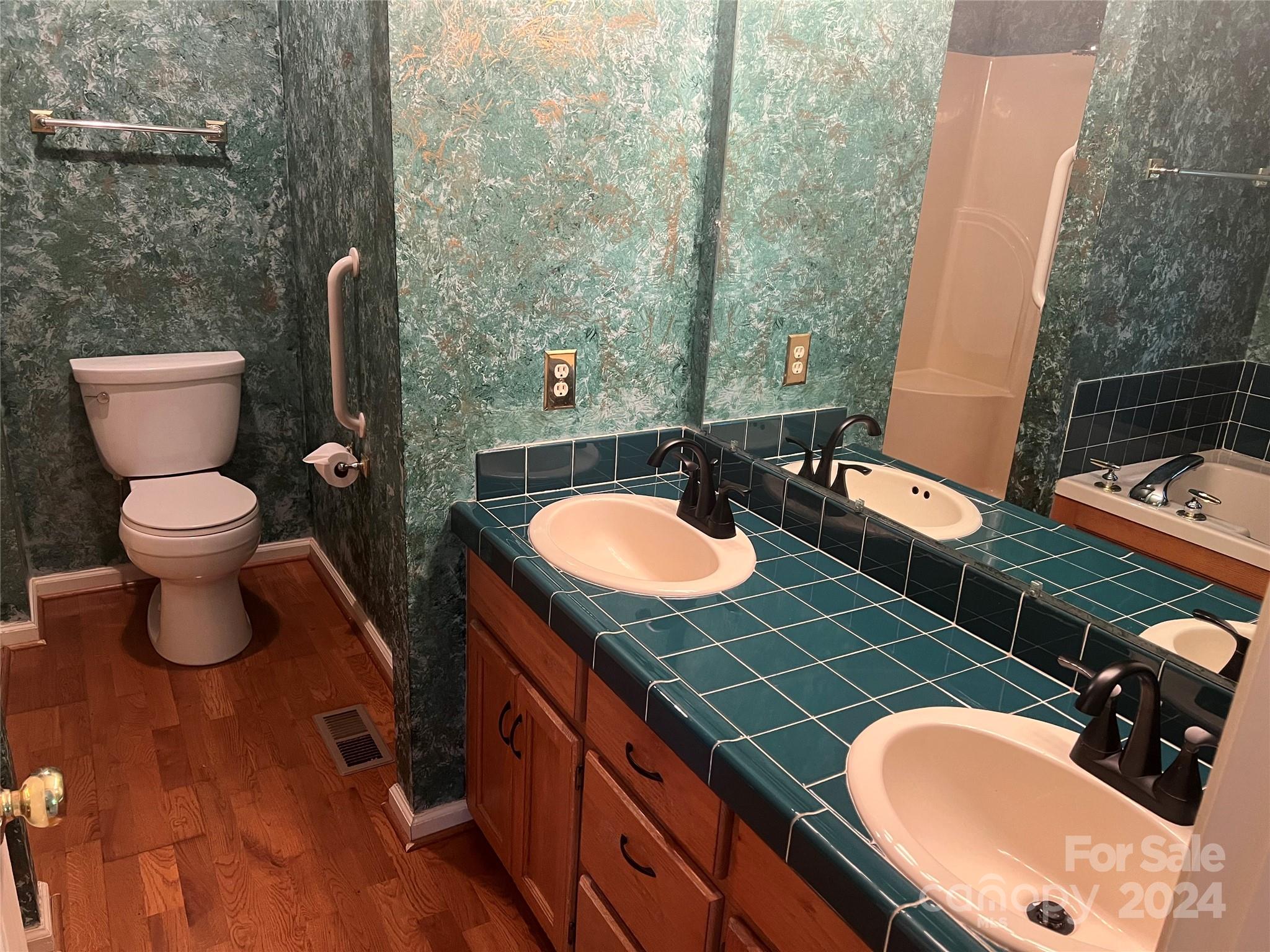 Plaza Ridge - Residential