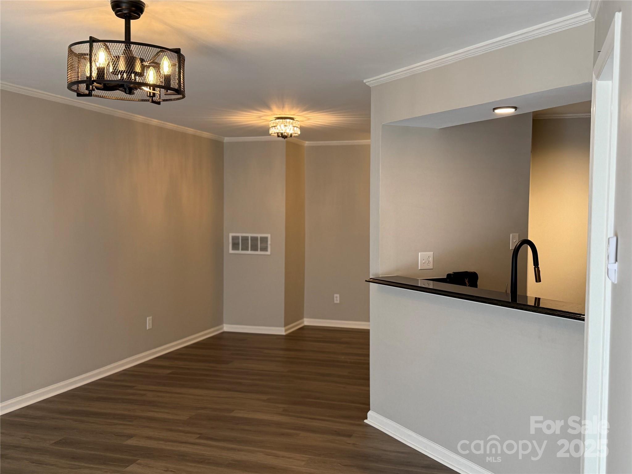 2520 Stradbrook Drive