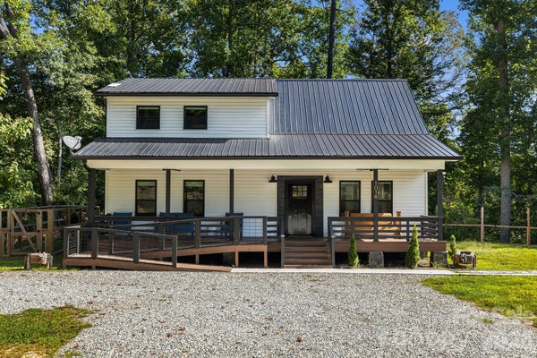 970 FONTANA RD, BRYSON CITY, NC 28713 - Image 12e3a48b9c3071e7c23feae7ebcbee1e/165115441