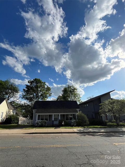 2824 N Brevard Street Charlotte NC 28205