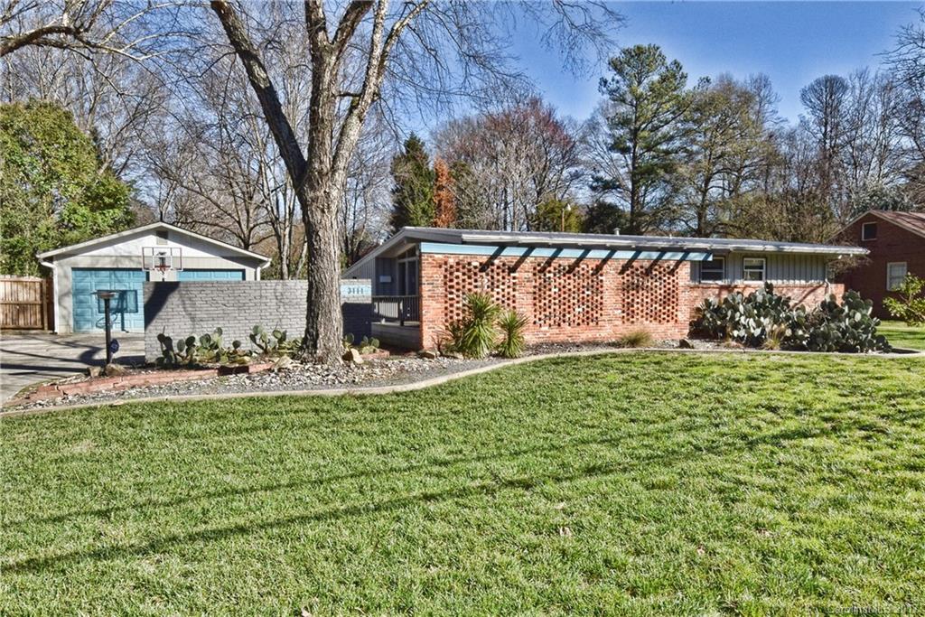 Photo 1 of 24 — 3111 Spring valley Road, Charlotte, NC 28210