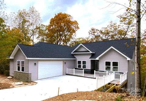 Photo of 296 Carriage Summitt Way, Hendersonville, NC 28791 (MLS # 4316262) Photo of 296 Carriage Summitt Way, Hendersonville, NC 28791 (MLS # 4316262)