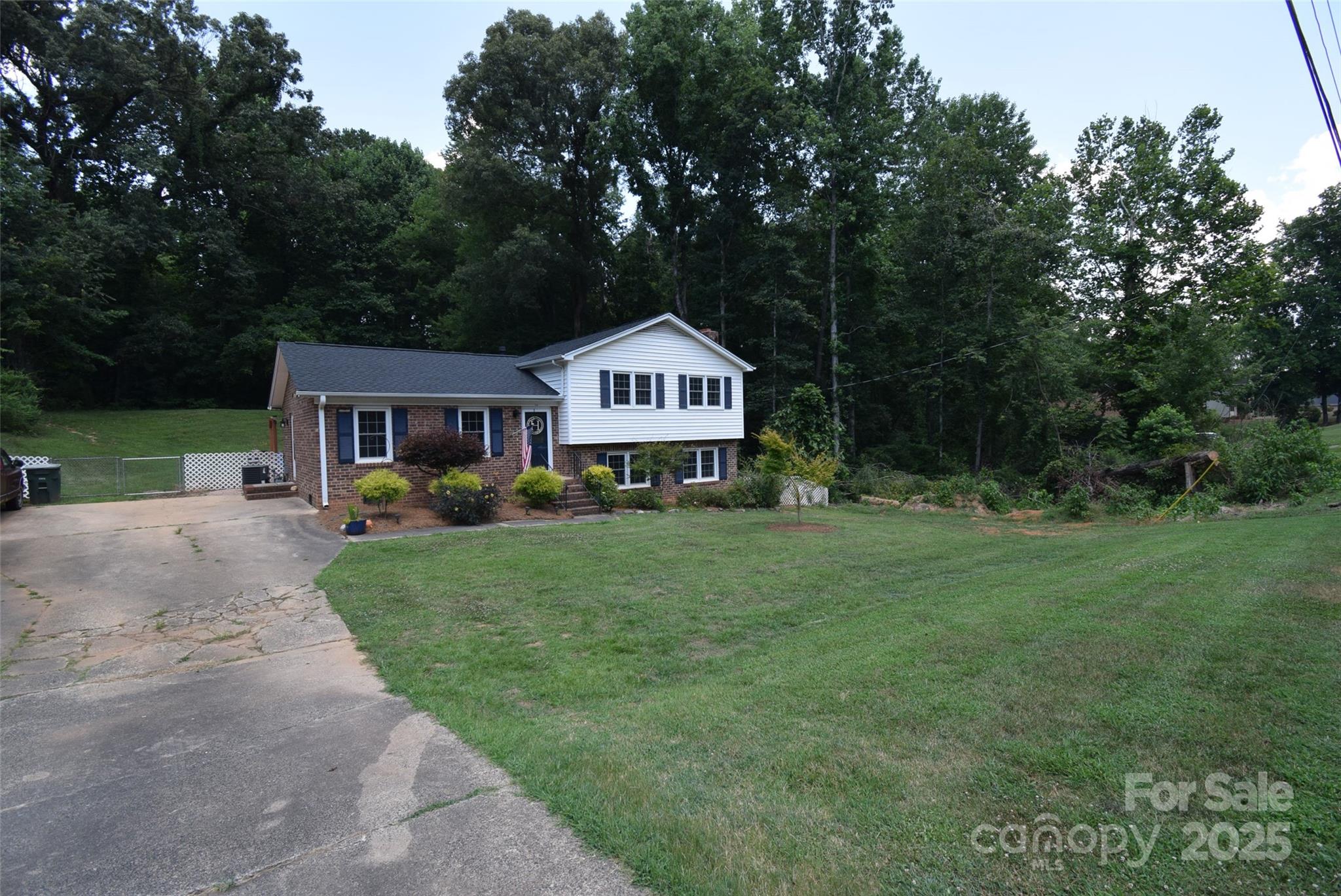 3402 Rollingwood Drive