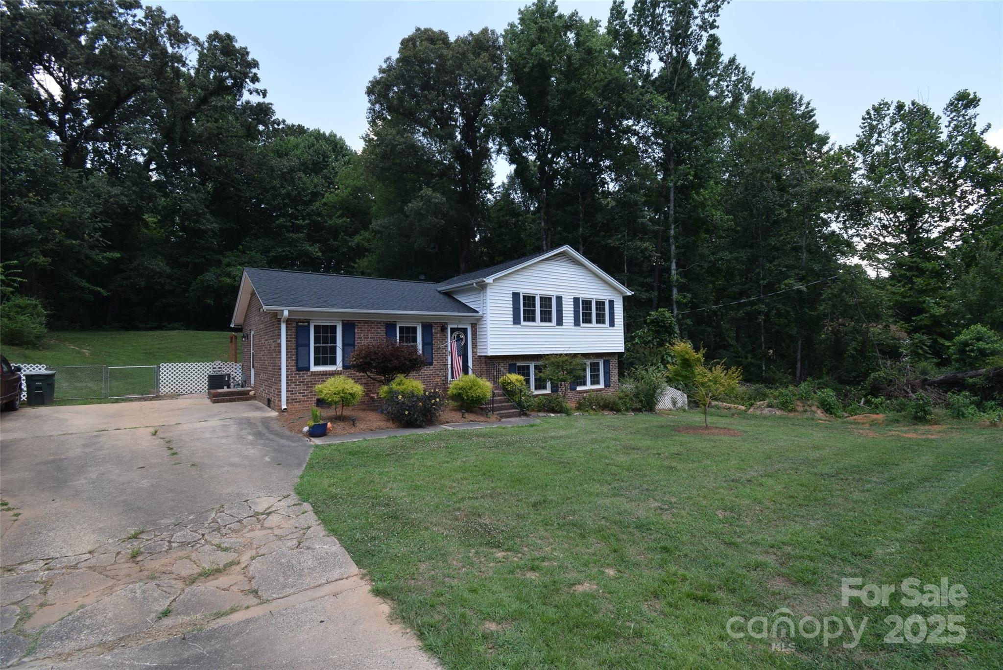 3402 Rollingwood Drive