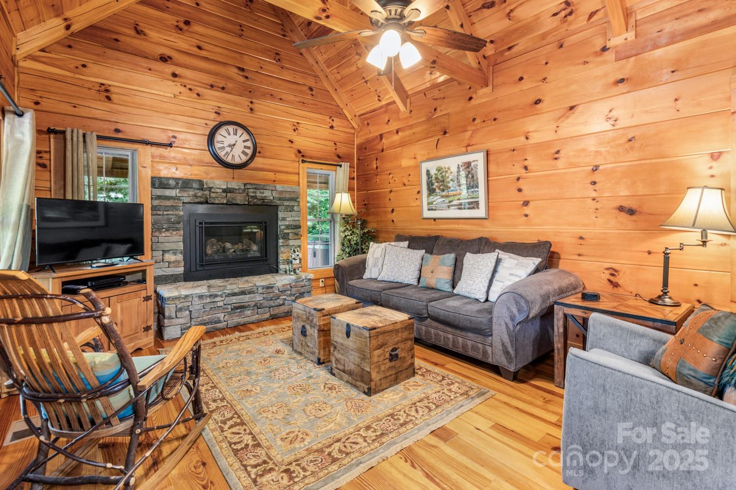 Toms Creek - Residential Income