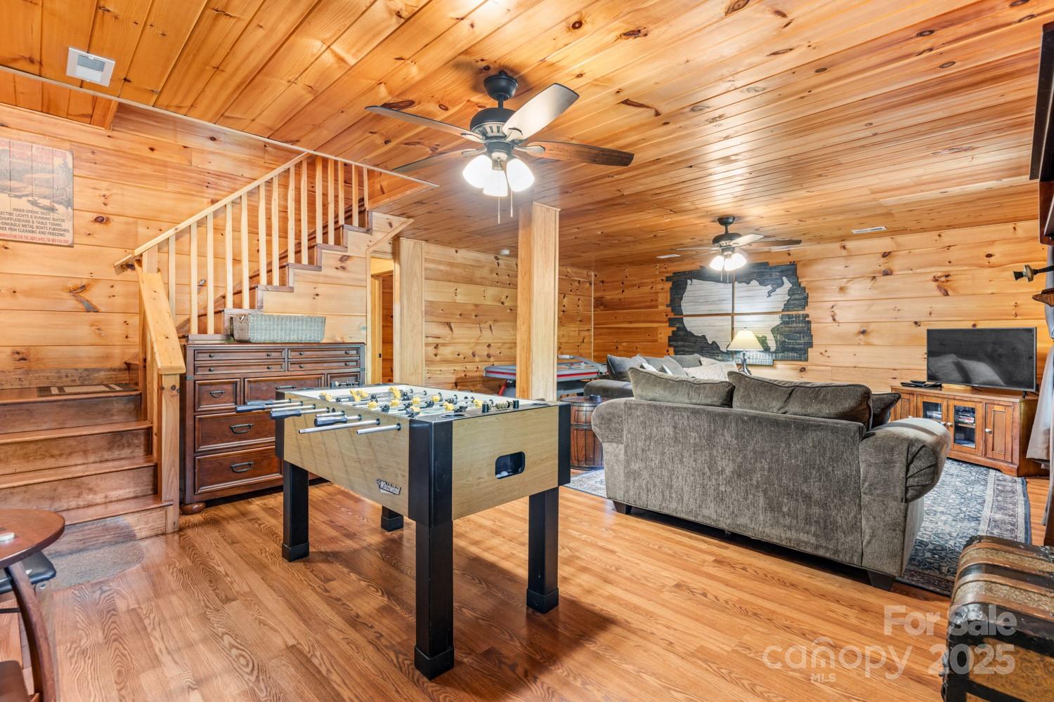 Toms Creek - Residential Income