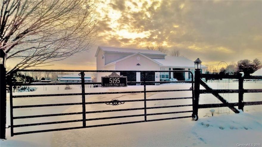 Rare Opportunity to Live in Desirable Lake Wylie Equestrian Community~Picturesque Views of Rolling Hills & Stately Farms~Country Lvg Right in Heart of Lake Wylie!4320 sf 6 Stall Cust Barn w/Upg Elec/Ltg/Rub Mats~Tack Rm w/Cust Saddle Rcks~Wash Rck~Sep Ofc~4 Pastrs~Pdck~2 Stl Pony Bn~Round Pen~ Elec Fncg~Residence w/3+Acre Crn Lot.Kit w/Upg Cntrs/Appl/Fix~Brand New HVAC+2nd Unit 2013~Cntr Vac~Mst Ste w/Fr Drs to Lux Bth w/Sep Drsg Rm~Loft w/Built-ins~Grt Rm w/Vlt Clngs~Stone Fpl~New Cpt~Frsh Pnt