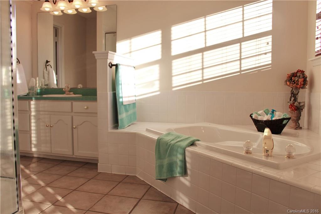 Meadowind - Residential