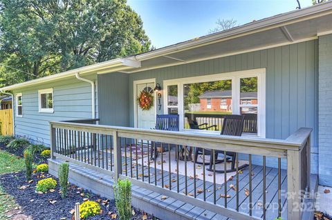 917 Lewiston Avenue Charlotte NC 28208