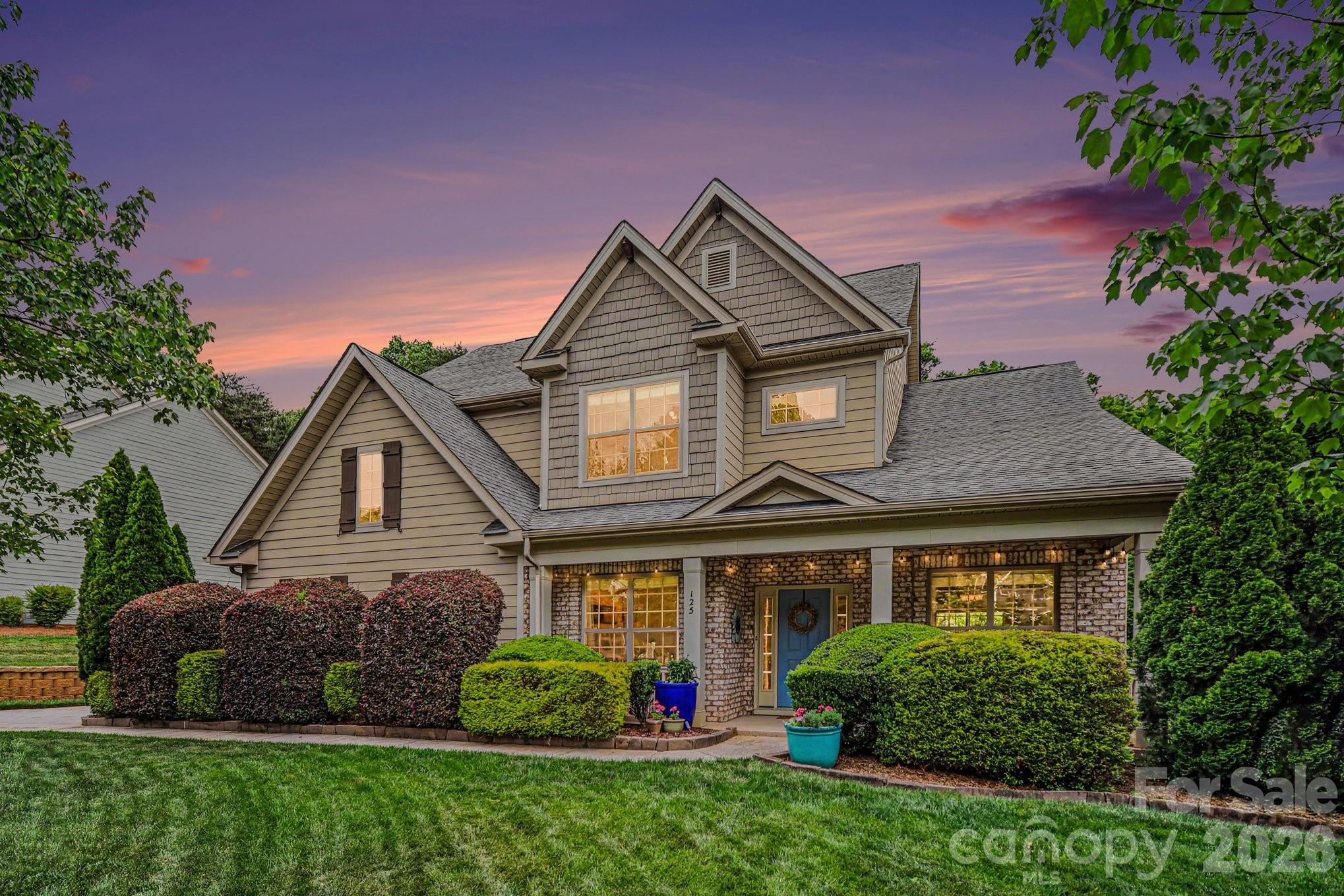 125 Lakeshore Hills Drive
