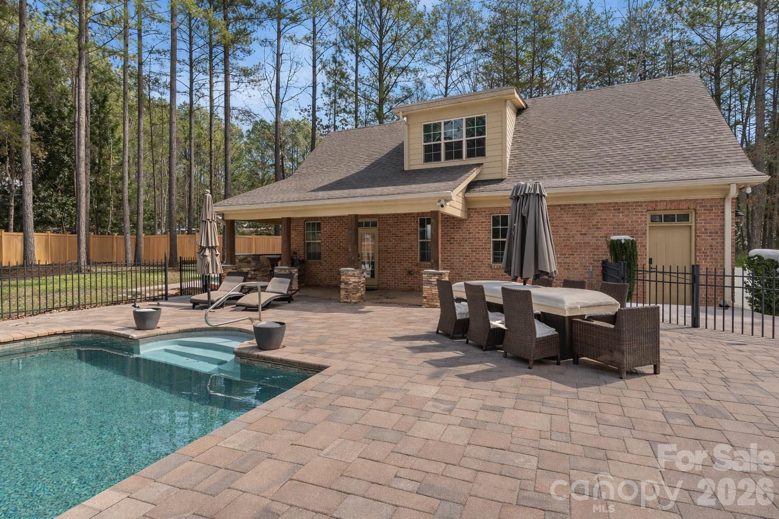 Pebble Bay - Residential