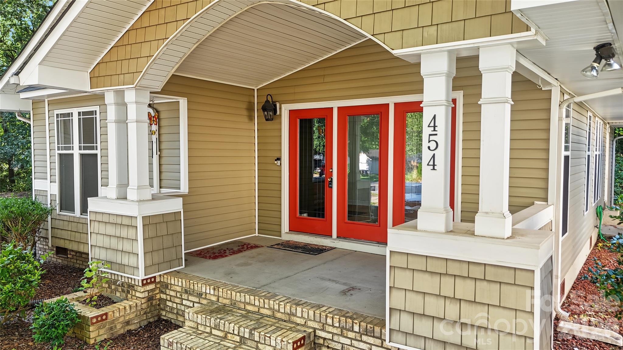 454 Mables Court