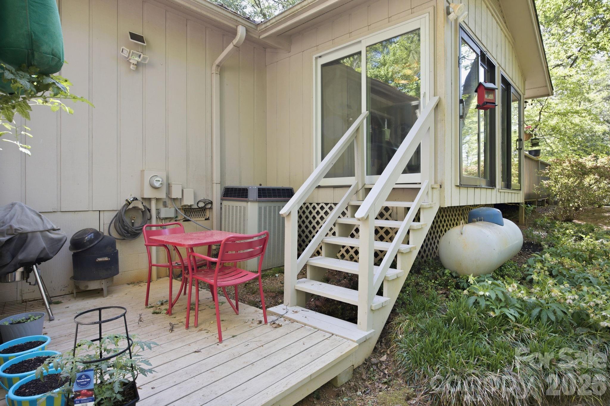 Diamond Ridge Condominiums - Residential